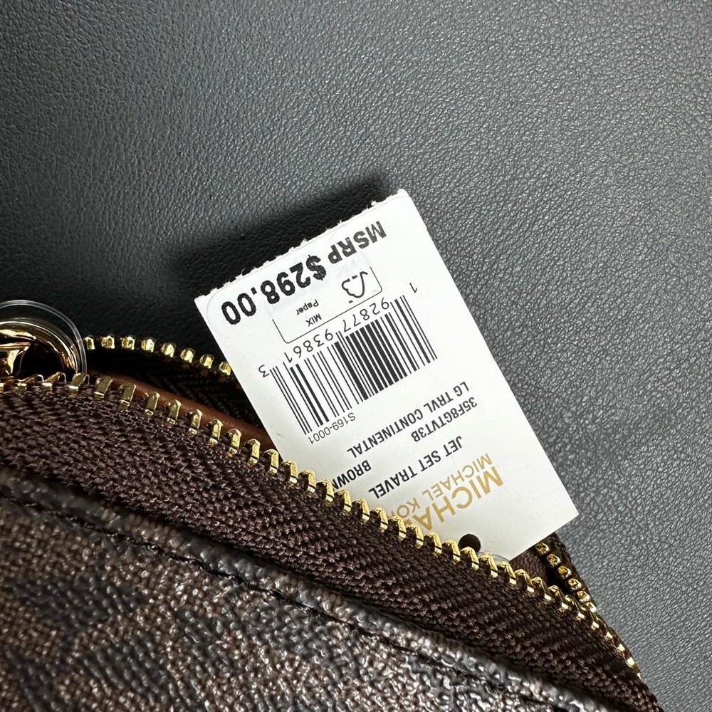 MK Large Wallet - Picture 4 of 7